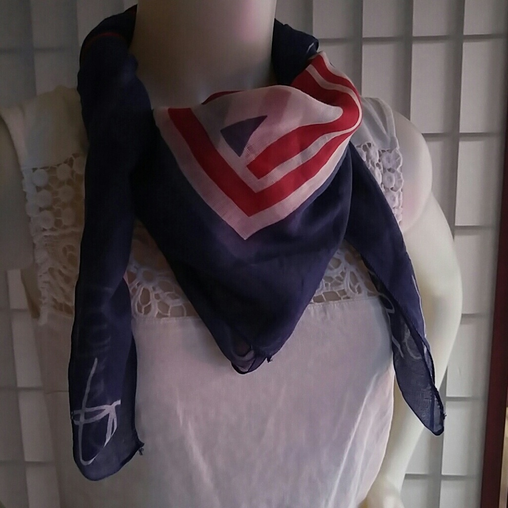Scarf - Picture 3 of 6